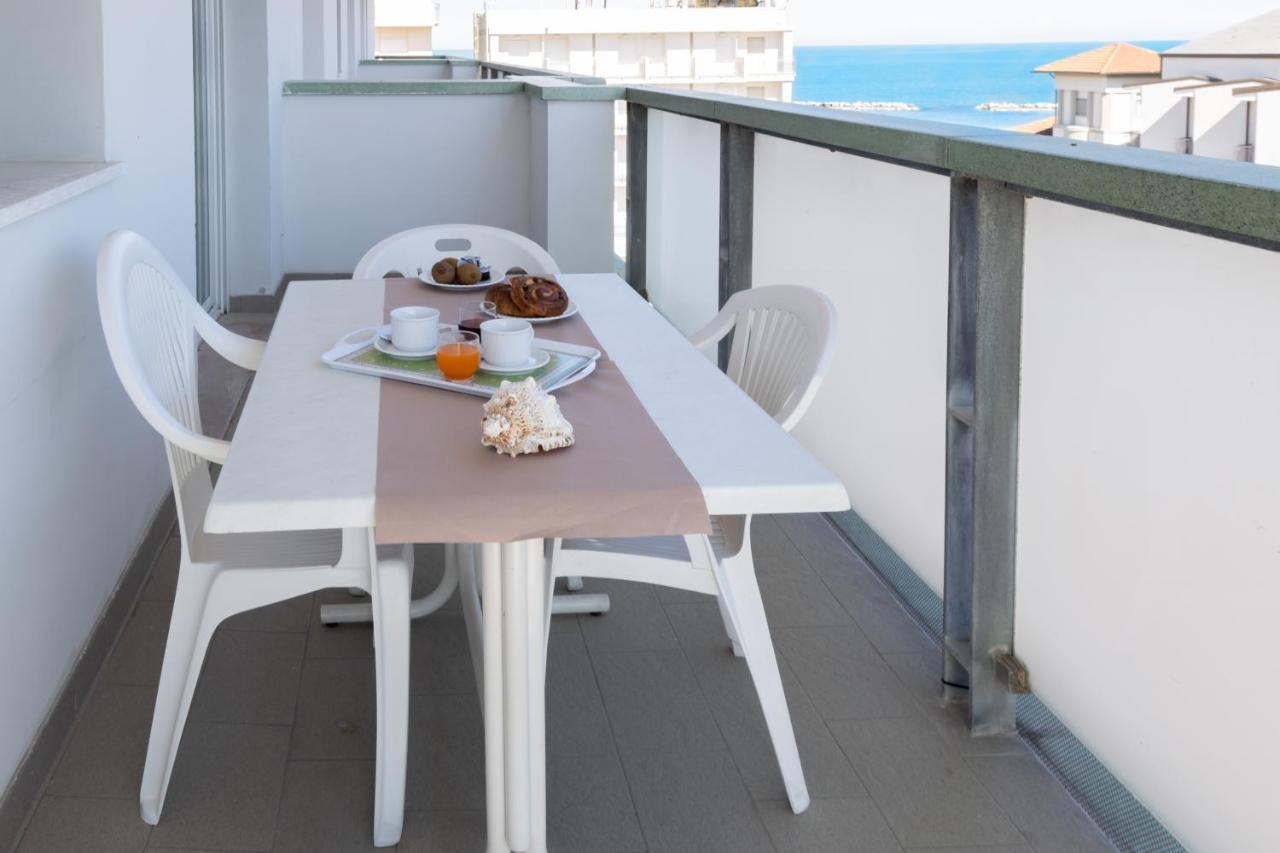 كاتوليكا Residence Hotel Club House المظهر الخارجي الصورة