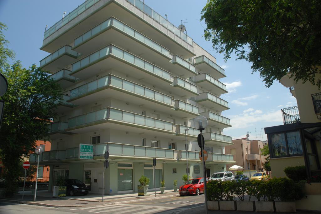 كاتوليكا Residence Hotel Club House المظهر الخارجي الصورة