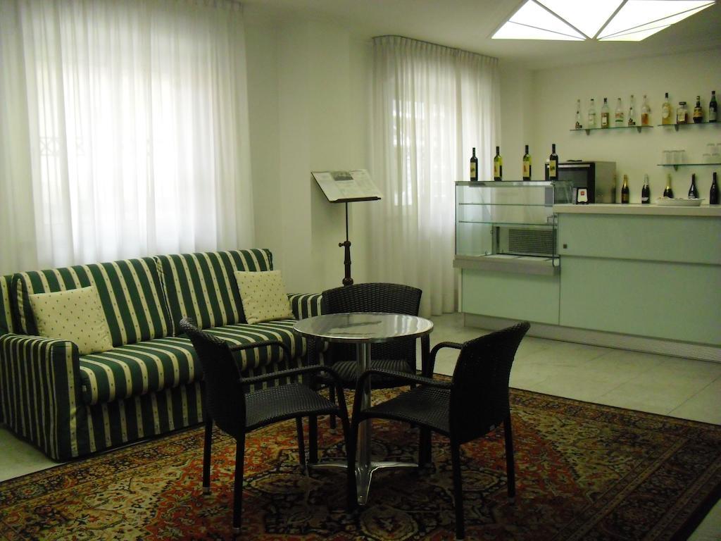 كاتوليكا Residence Hotel Club House المظهر الخارجي الصورة